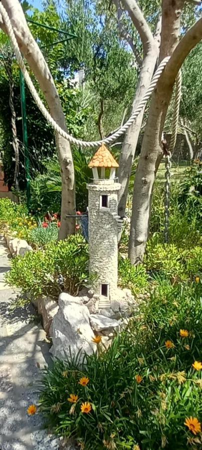 ラブ Sobe Sotic Bed & Breakfast エクステリア 写真